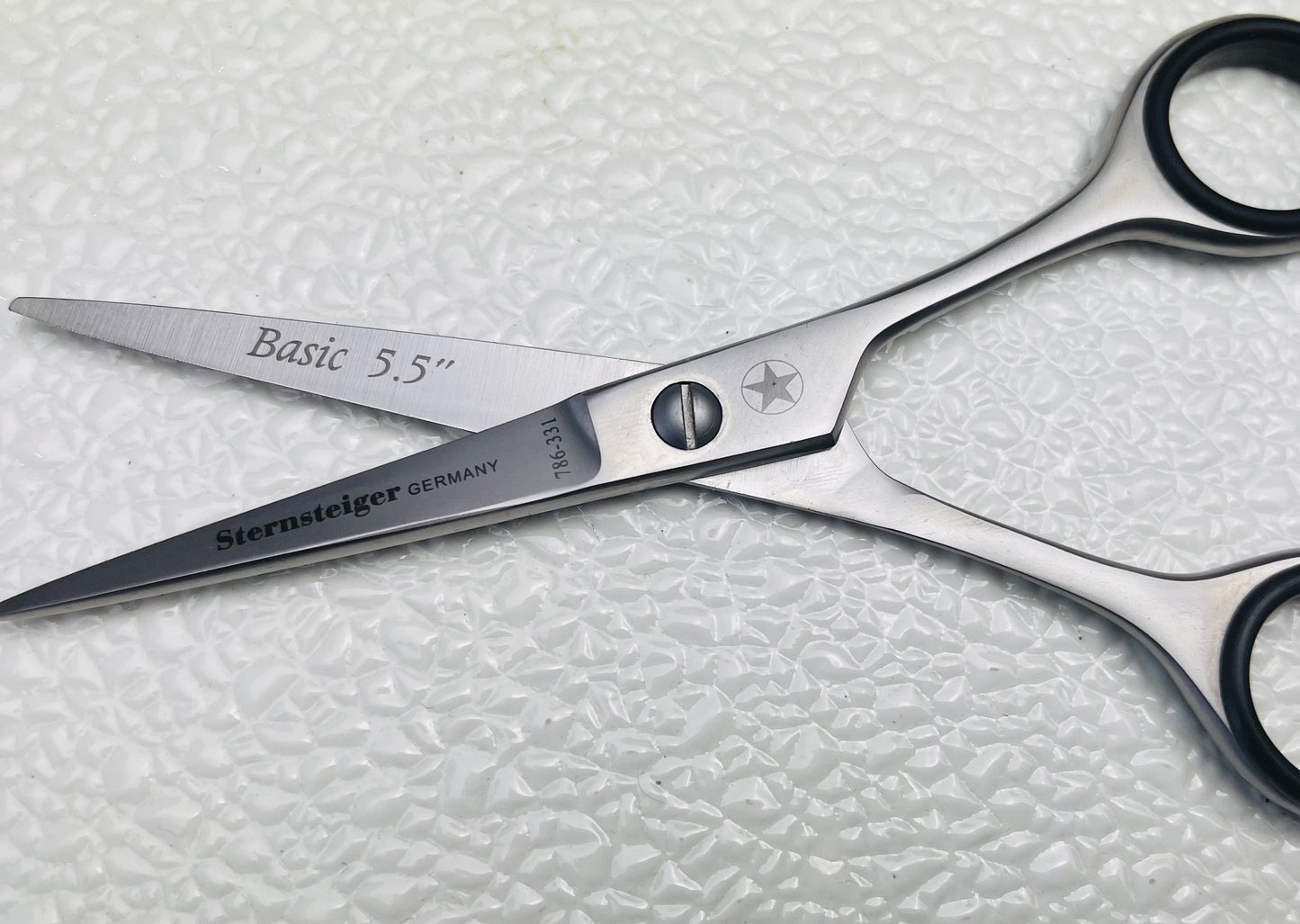 Tijeras de pelo básicas Sternsteiger de 5,5 pulgadas