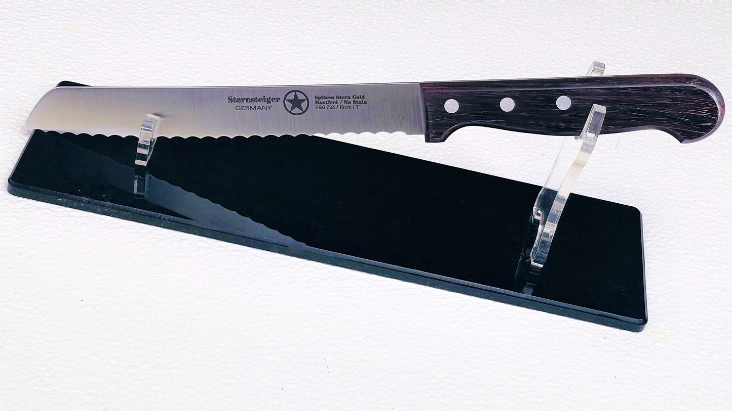 Cuchillo para pan Sternsteiger con mango de madera.