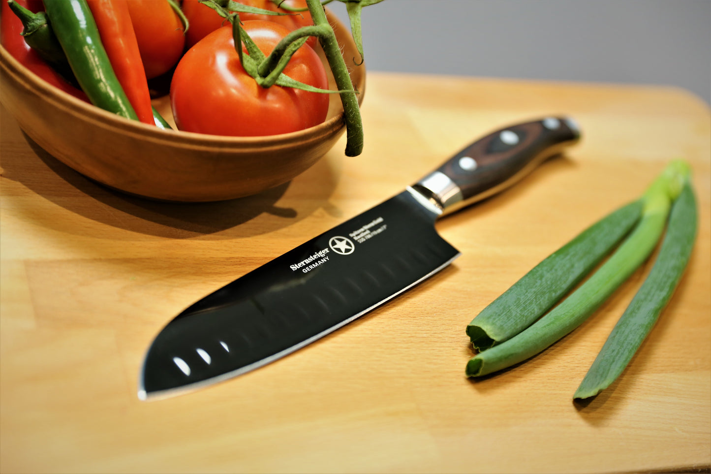 Cuchillo Santoku (7"/18 cm) + cuchillo pelador (3,5"/10 cm) | Sternsteiger - Colección Titanio